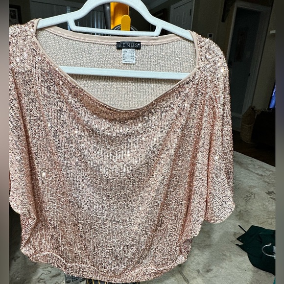 Pink sequin - Picture 2 of 3